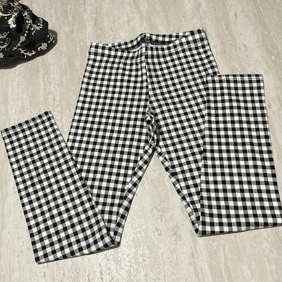 NWOT Old Navy Little Girl Leggings *M (8) - Picture 4 of 4